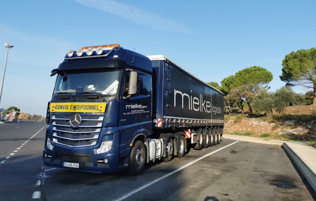 Schwerlast Planensattel Mielke Logistik