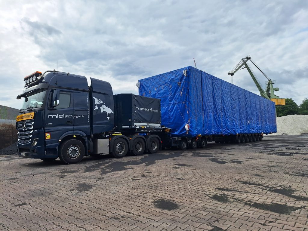 Über 150 Tonnen Schwertransport Mielke Logistik